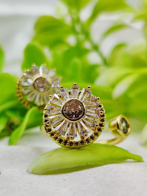 1 Piece Elegant Moveable Radiance Sunflower Ring – Timeless Sparkle 🌟 | Luxurious Design Ring | Adjustable Ring | Ring For Girls & Women ✨